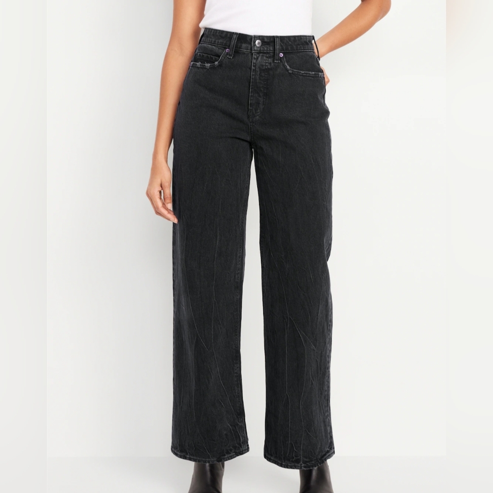 NWOT: Old Navy Black Wide Leg Jean with extra high waist
